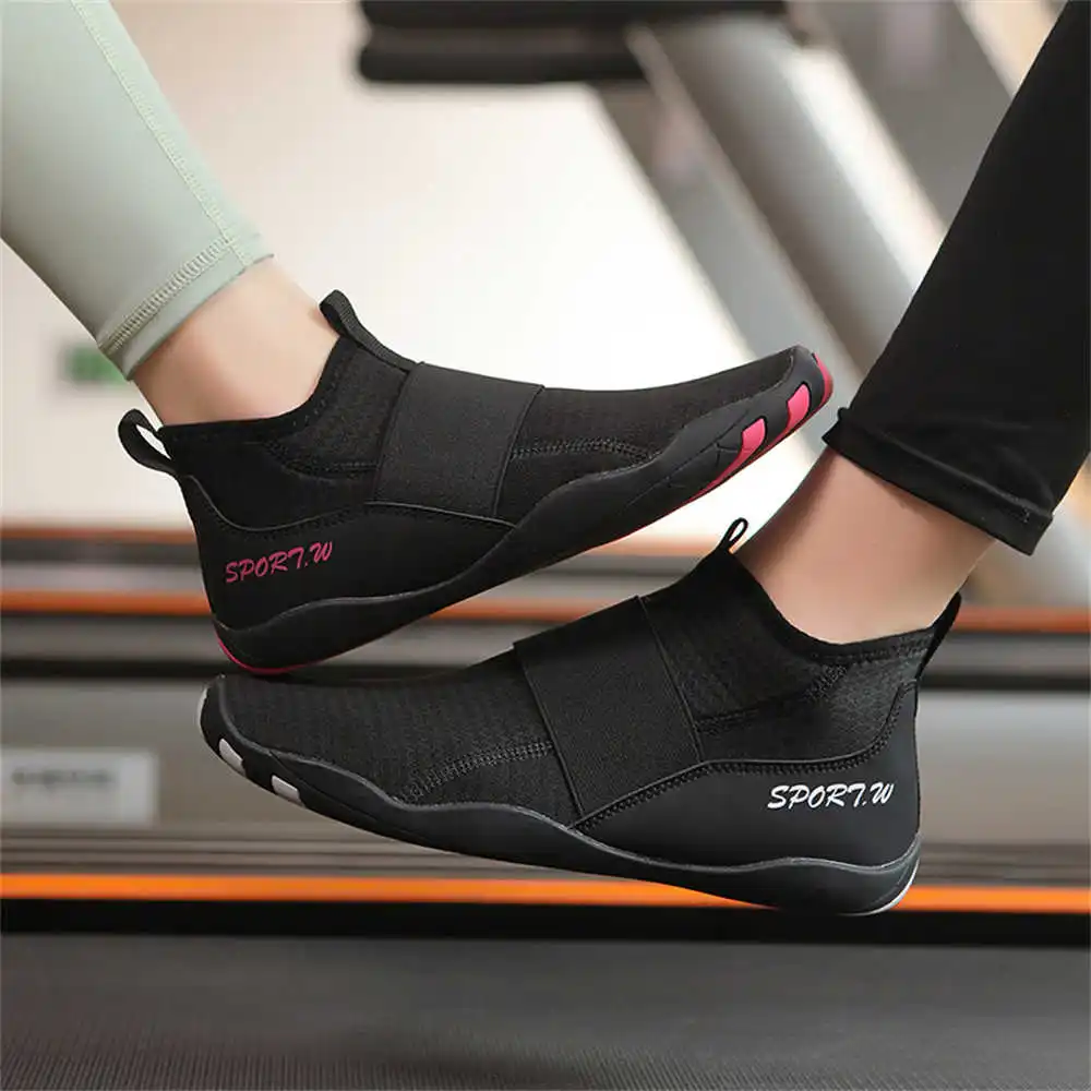 أحذية رياضية خفيفة Hi Tops بال - مراجعة Classic Tech Office Number وسعره